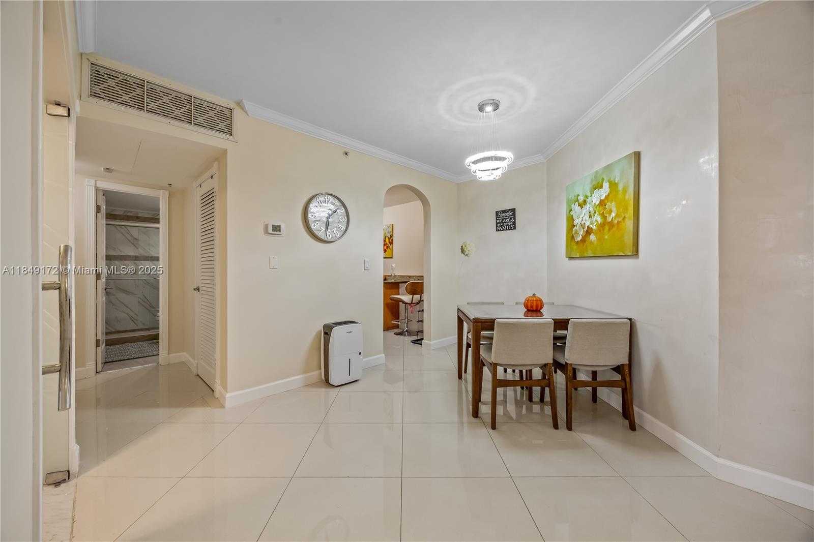 Small Image of 3001 SOUTH OCEAN DR #425, Hollywood Number 15