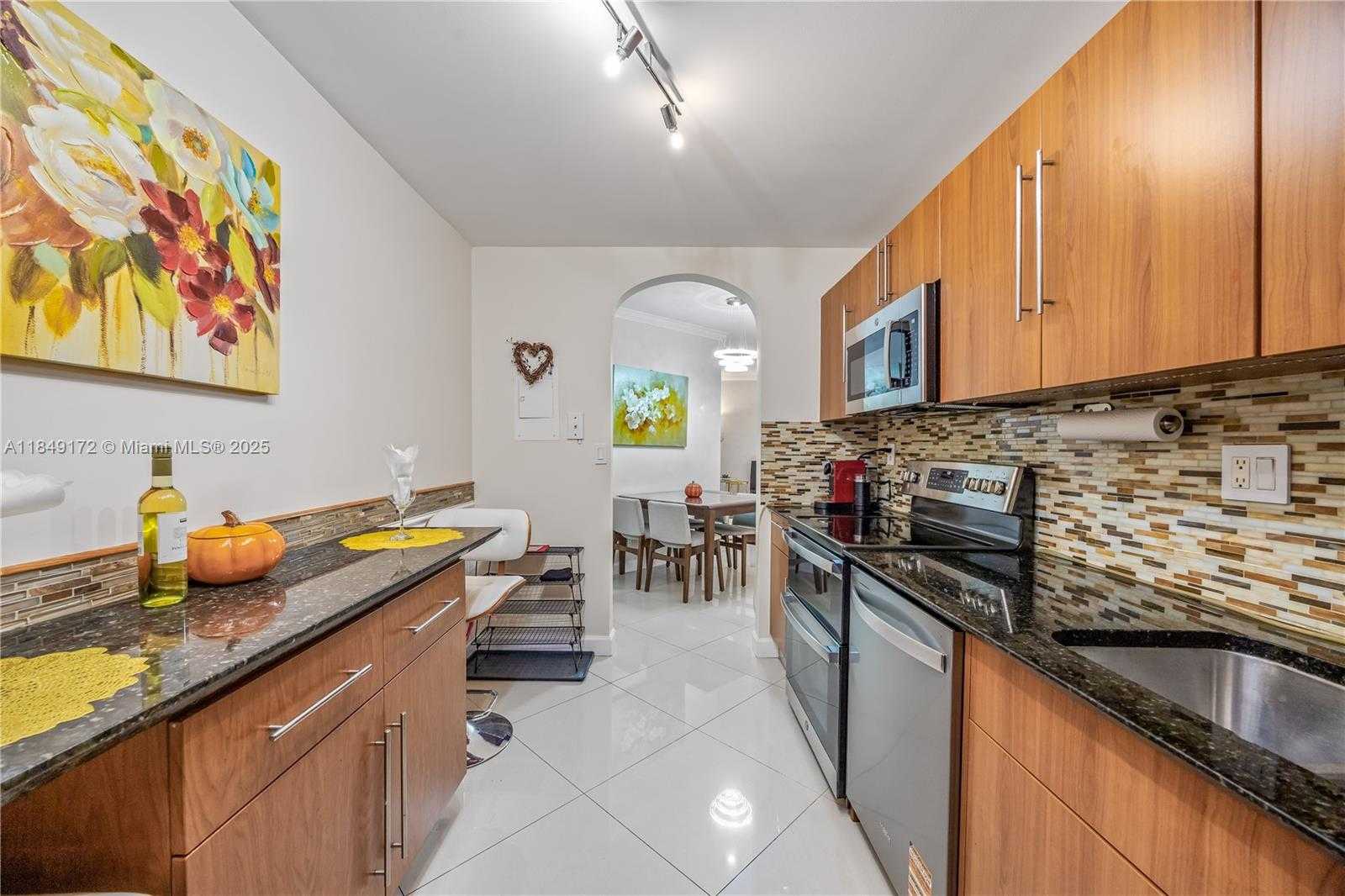 Small Image of 3001 SOUTH OCEAN DR #425, Hollywood Number 20