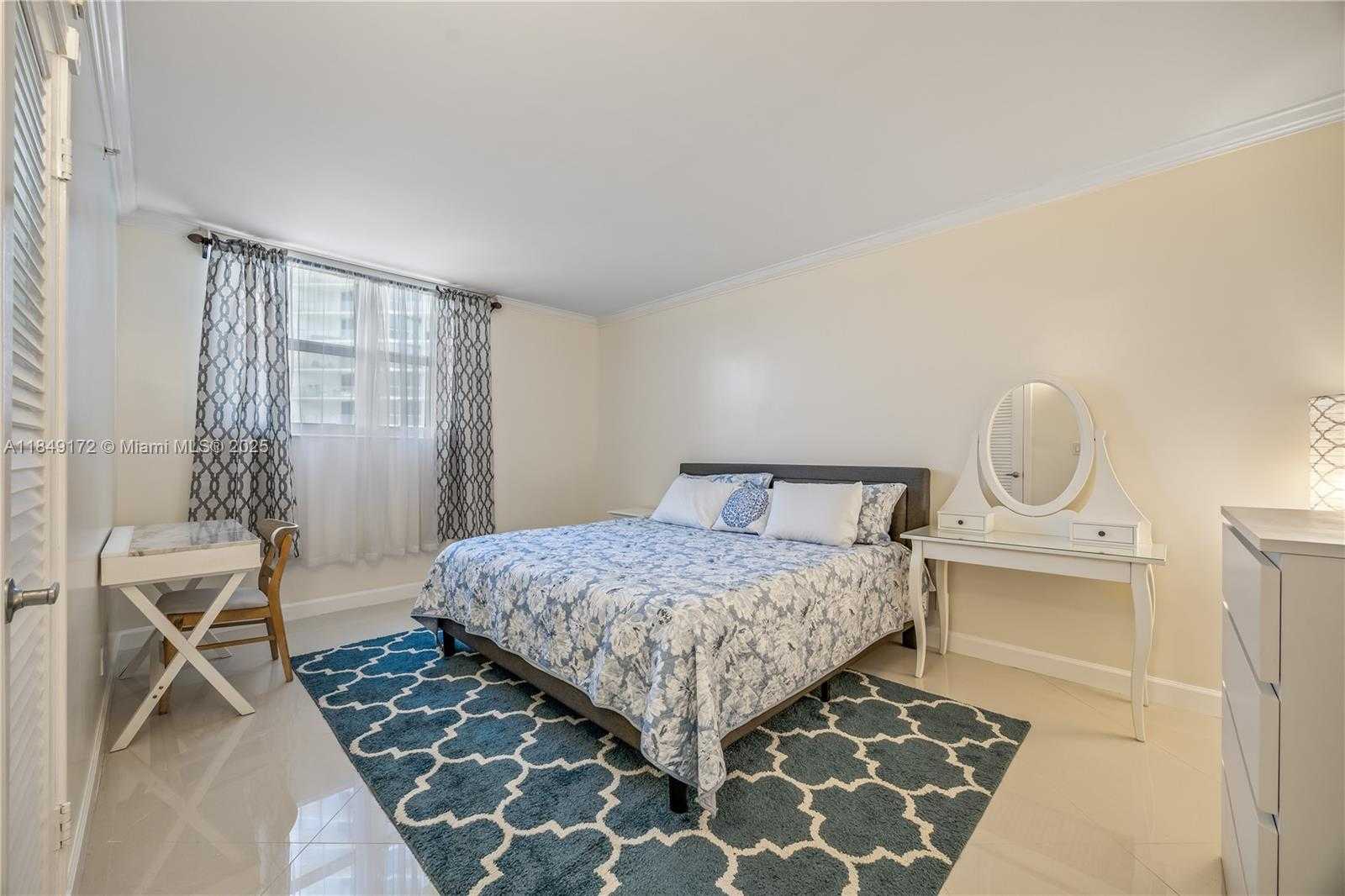 Small Image of 3001 SOUTH OCEAN DR #425, Hollywood Number 27