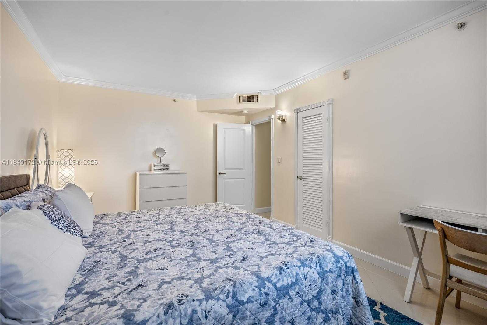 Small Image of 3001 SOUTH OCEAN DR #425, Hollywood Number 29