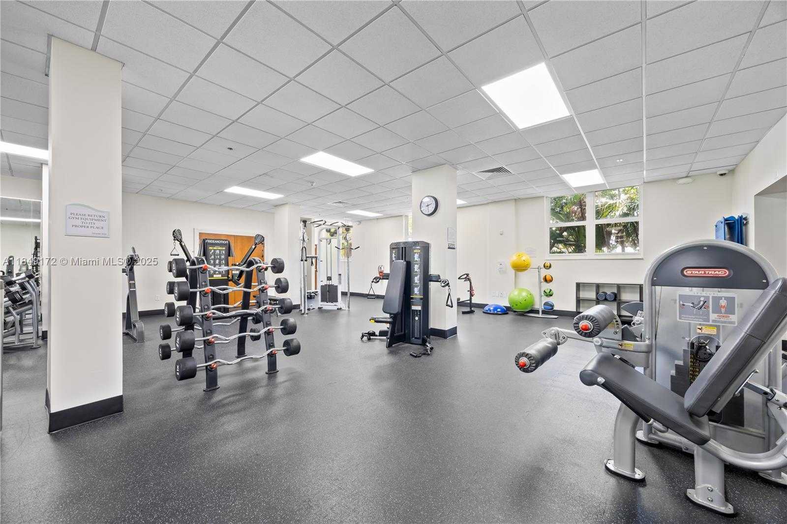 Small Image of 3001 SOUTH OCEAN DR #425, Hollywood Number 38
