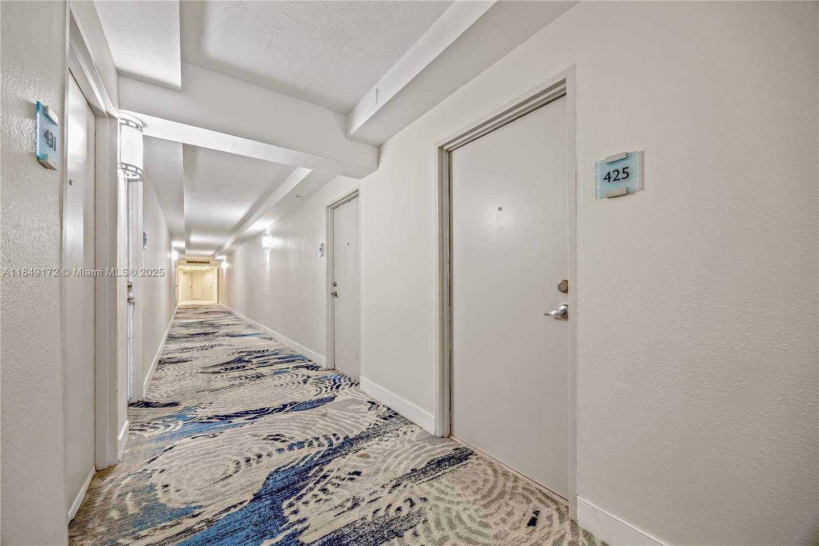 Small Image of 3001 SOUTH OCEAN DR #425, Hollywood Number 4