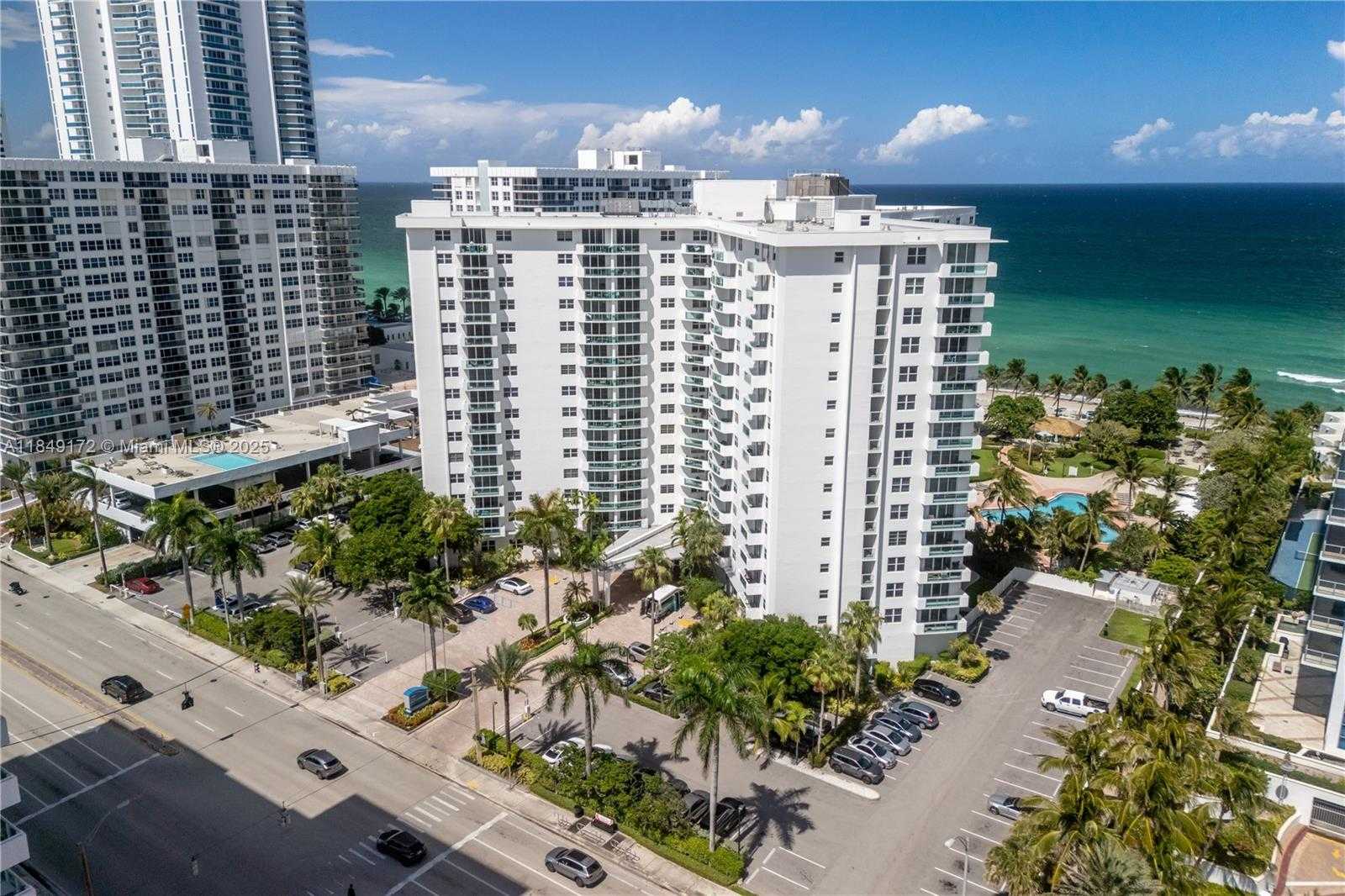 Small Image of 3001 SOUTH OCEAN DR #425, Hollywood Number 49