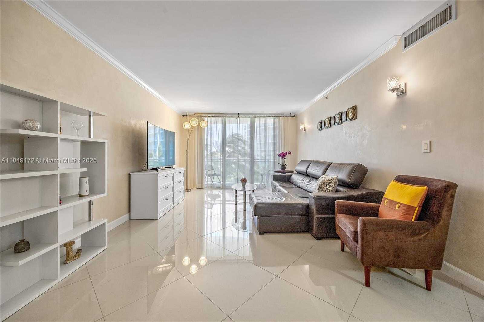 Small Image of 3001 SOUTH OCEAN DR #425, Hollywood Number 7