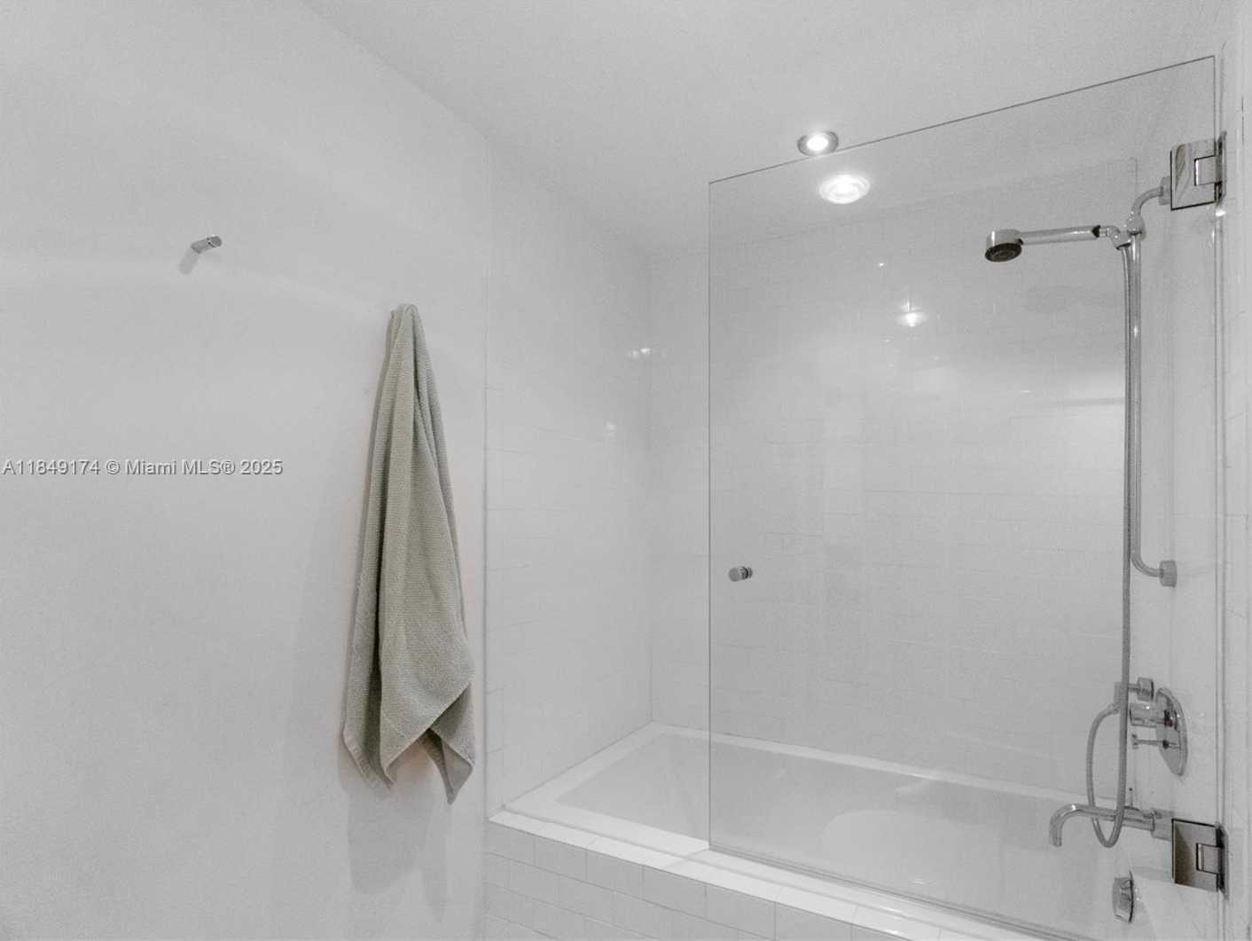 Small Image of 100 LINCOLN RD #923, Miami Beach Number 20