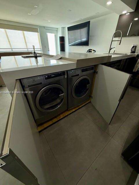 Small Image of 7135 COLLINS AVE #814, Miami Beach Number 4