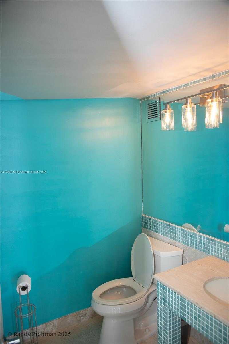 Small Image of 600 NORTH EAST 36TH ST #PH20, Miami Number 28