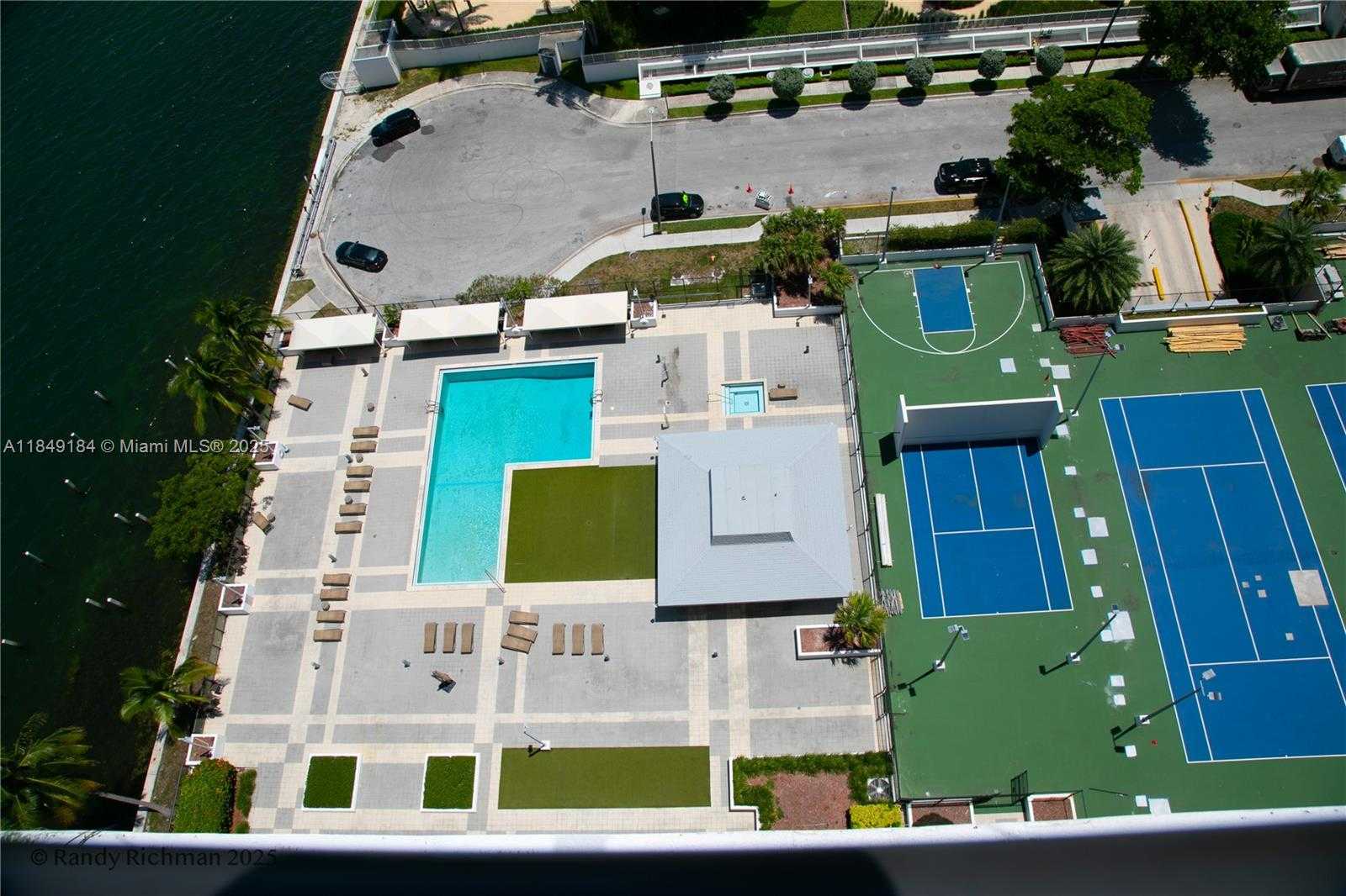 Small Image of 600 NORTH EAST 36TH ST #PH20, Miami Number 8