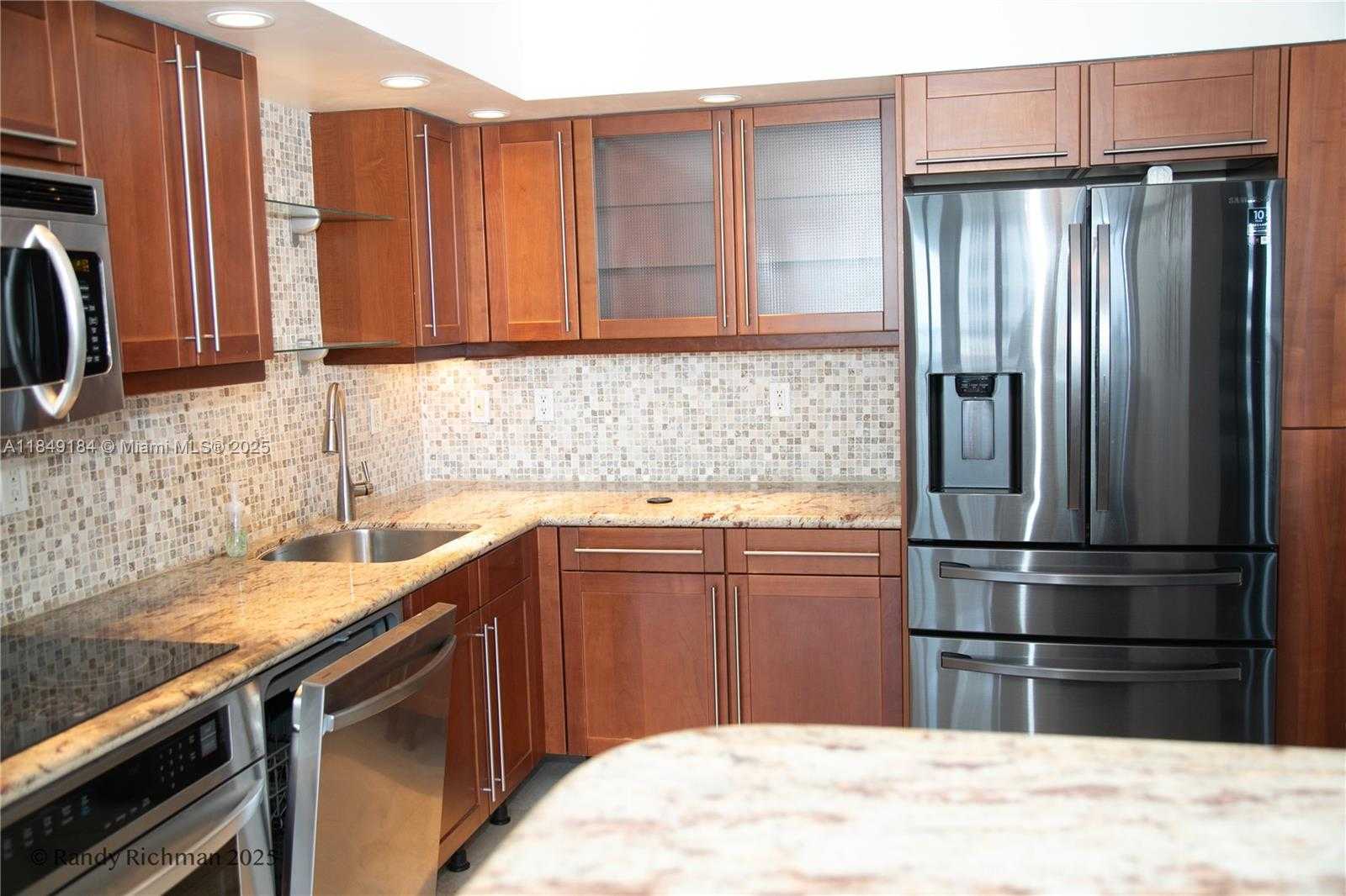 Small Image of 600 NORTH EAST 36TH ST #PH20, Miami Number 9