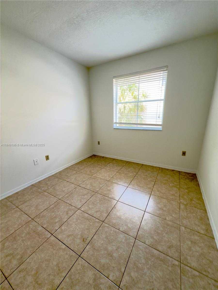 Small Image of 6520 NORTH WEST 114TH AVE #1621, Doral Number 16