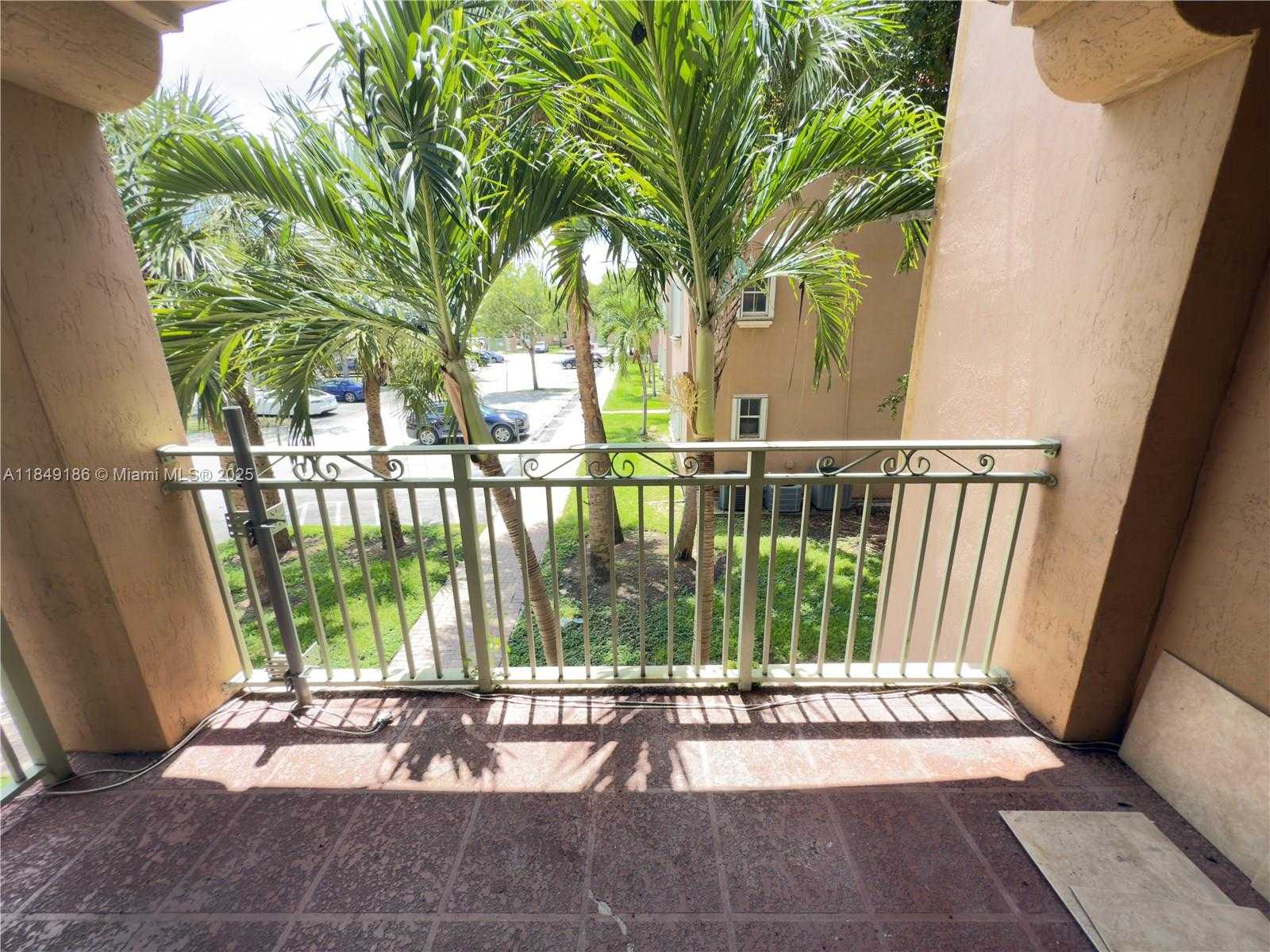 Small Image of 6520 NORTH WEST 114TH AVE #1621, Doral Number 18