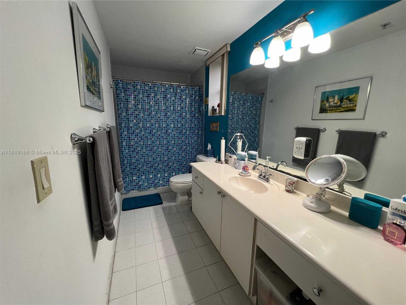 Small Image of 6520 NORTH WEST 114TH AVE #1621, Doral Number 5