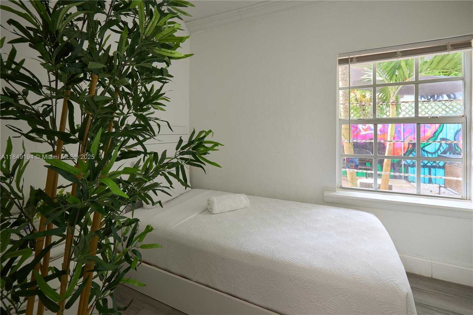 Small Image of 337 NORTH WEST 34TH ST #337, Miami Number 4