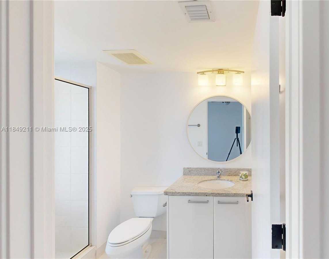 Small Image of 185 SOUTH WEST 7TH ST #4102, Miami Number 18