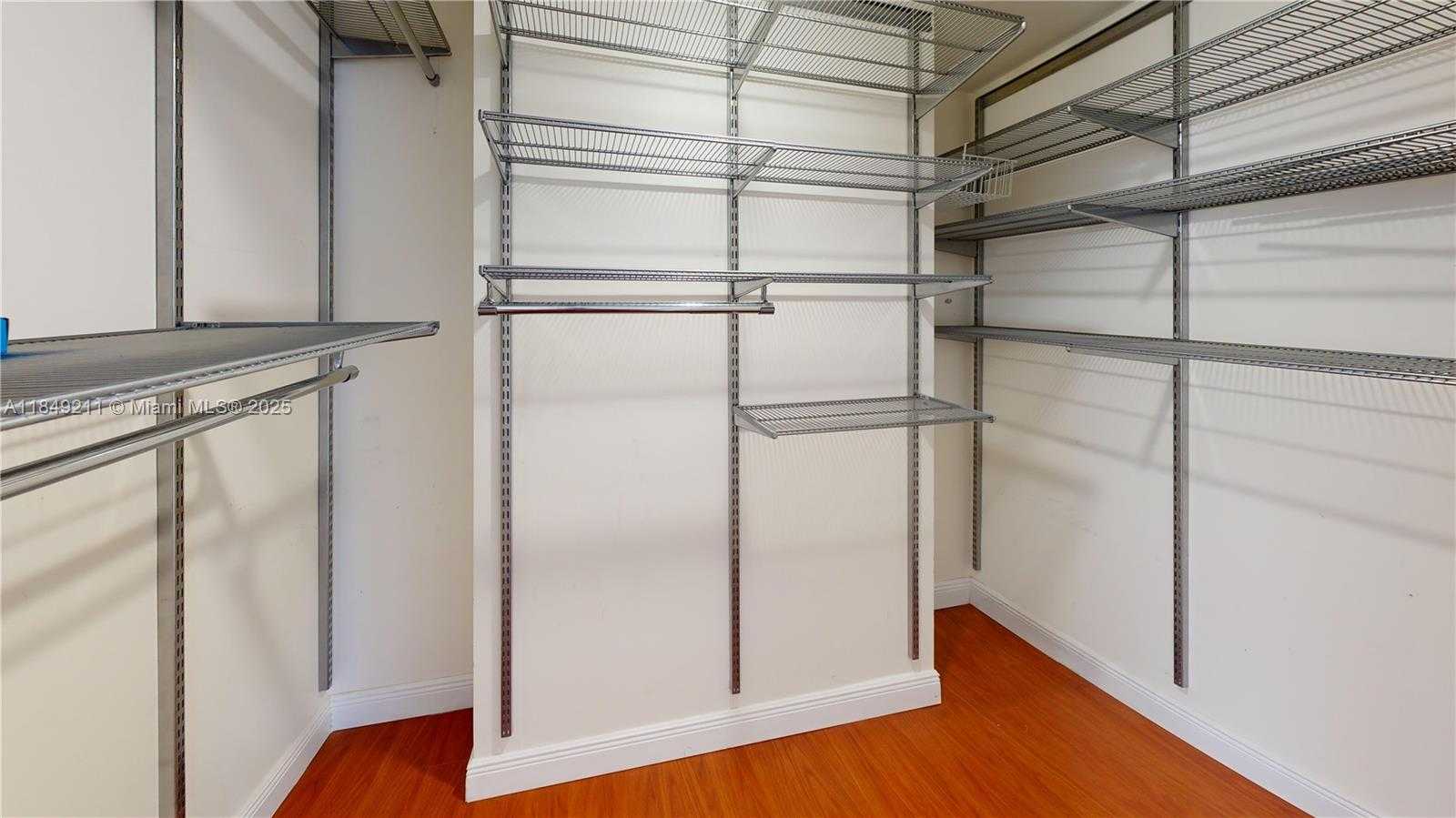 Small Image of 185 SOUTH WEST 7TH ST #4102, Miami Number 19