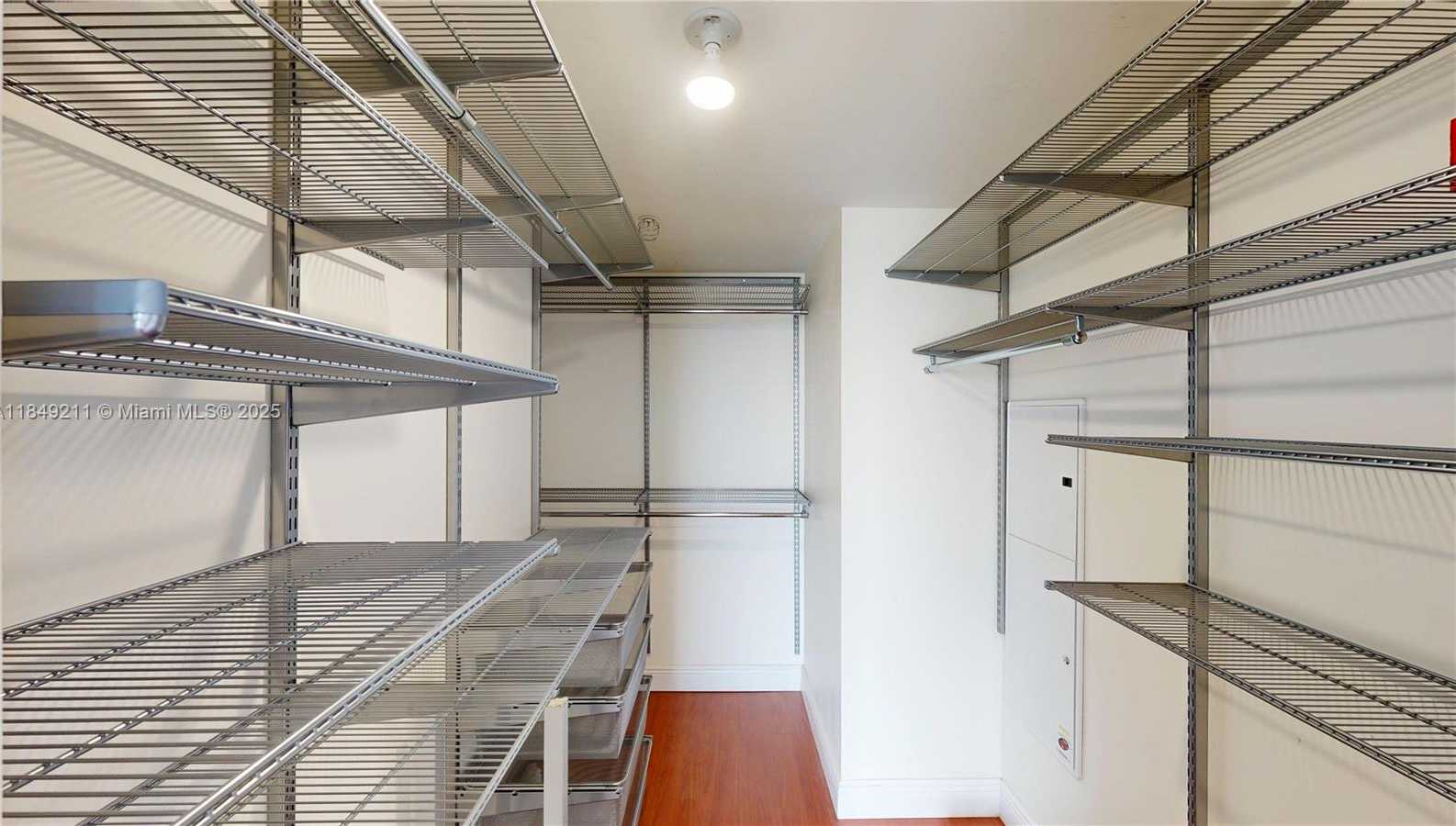 Small Image of 185 SOUTH WEST 7TH ST #4102, Miami Number 24