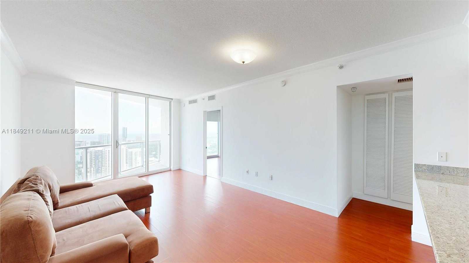 Small Image of 185 SOUTH WEST 7TH ST #4102, Miami Number 6