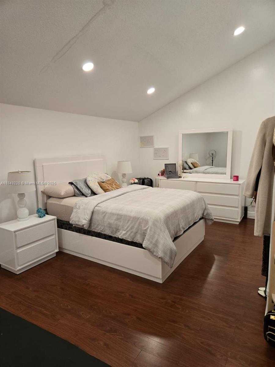 Small Image of 13370 SOUTH WEST 89TH TER #F, Miami Number 7