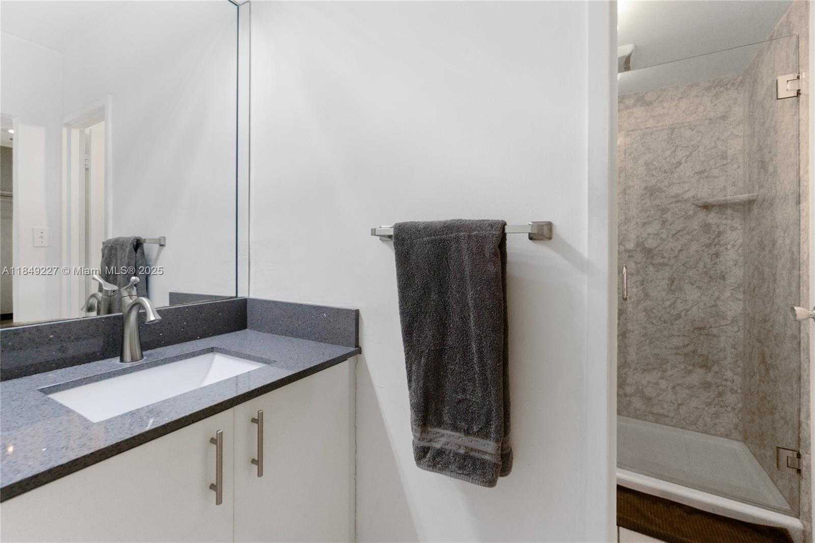 Small Image of 100 LINCOLN RD #709, Miami Beach Number 10