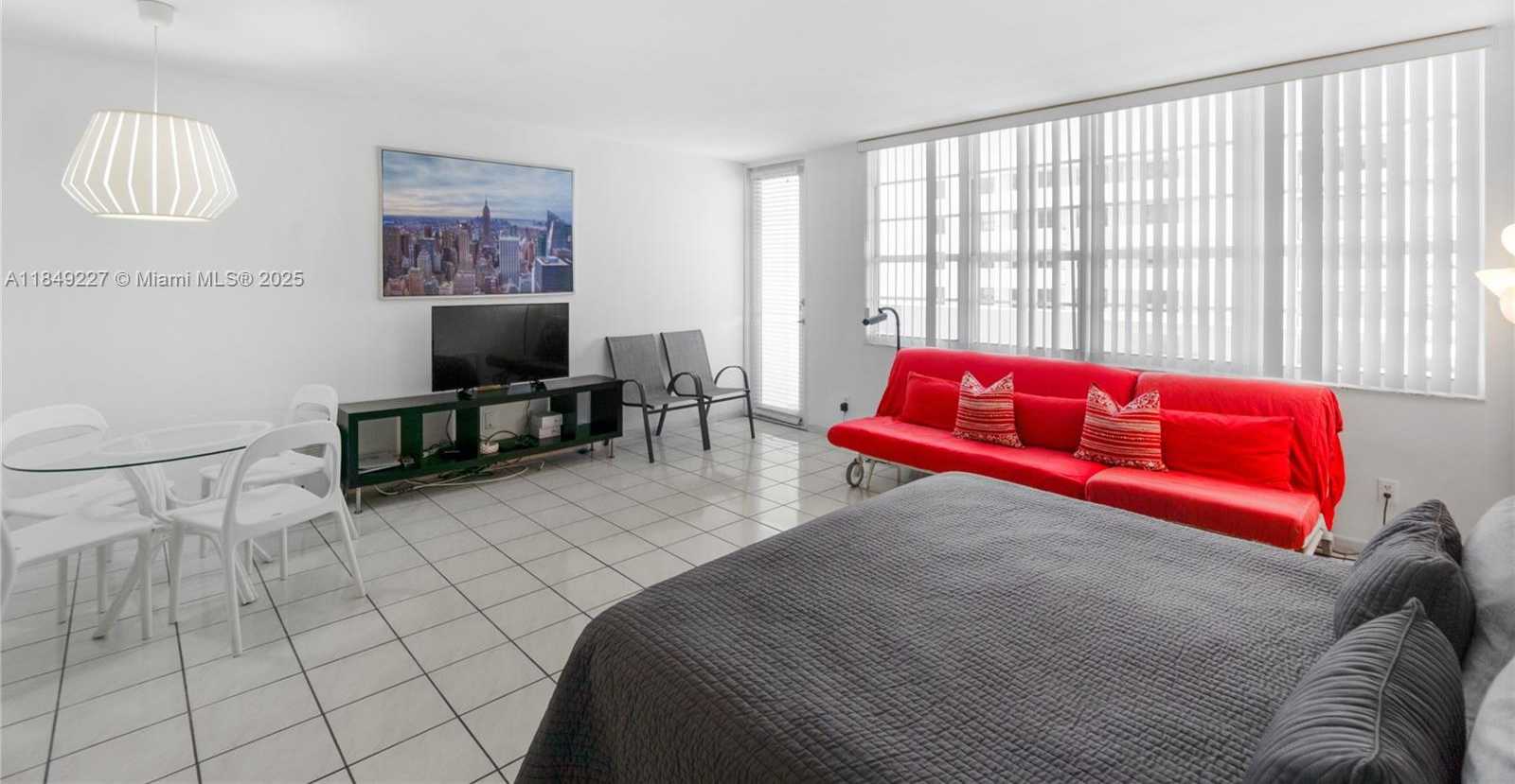Small Image of 100 LINCOLN RD #709, Miami Beach Number 6
