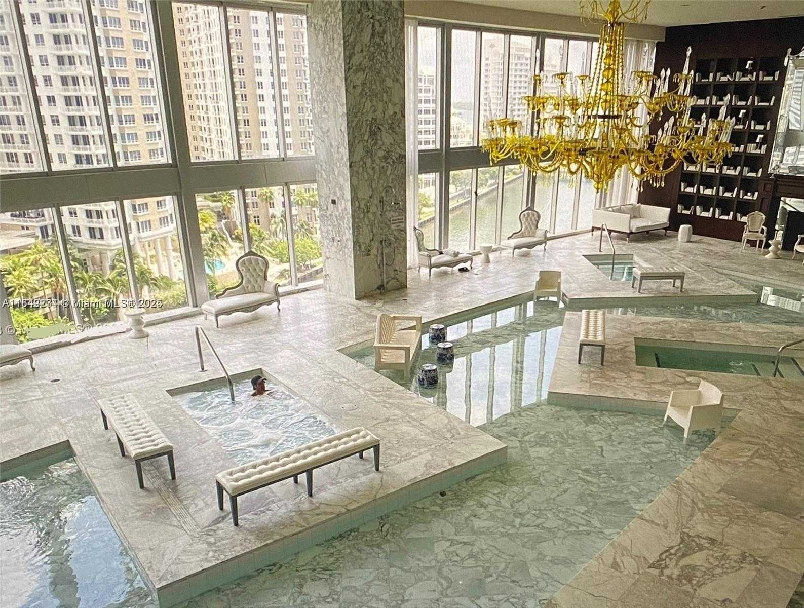 Small Image of 495 BRICKELL AVE #1711, Miami Number 6
