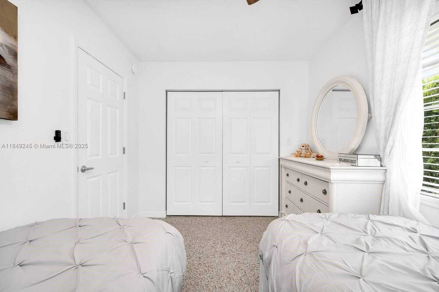 Small Image of 5515 SPRUCE AVE, West Palm Beach Number 12