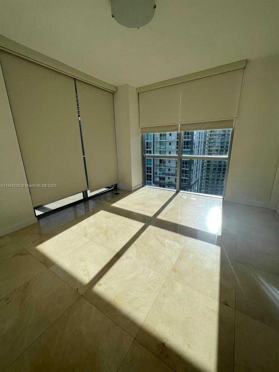 Small Image of 1060 BRICKELL AVE #2711, Miami Number 11
