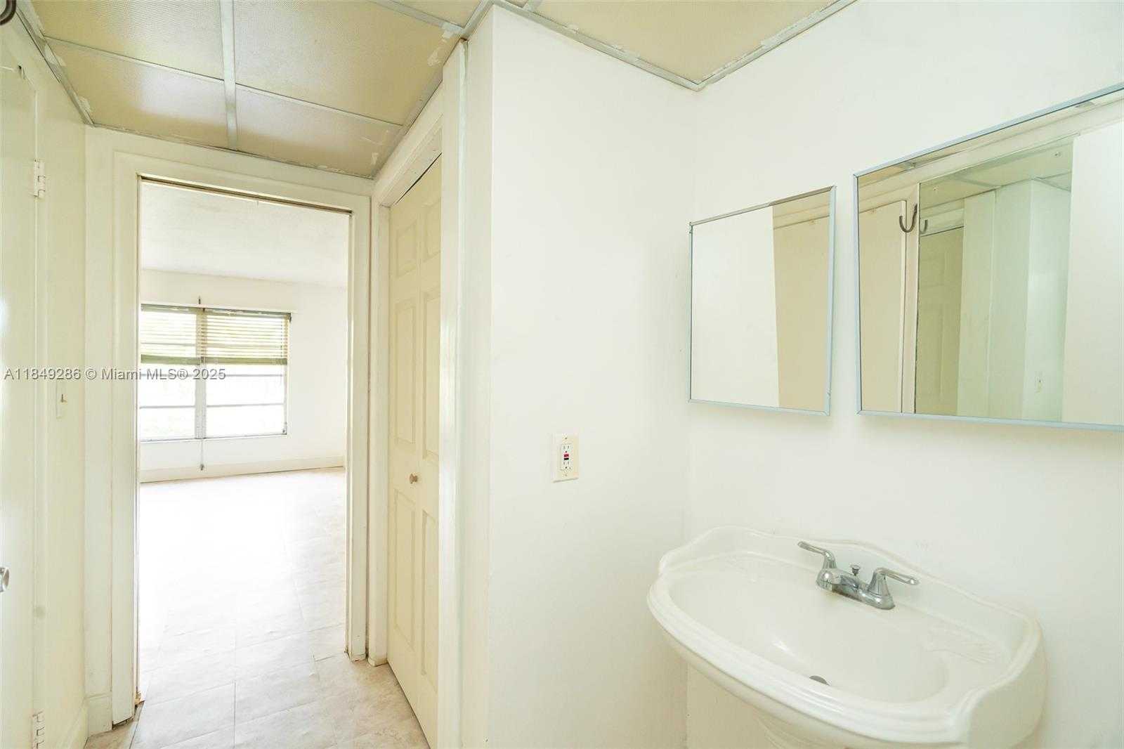 Small Image of 1850 NORTH EAST 169TH ST #209, North Miami Beach Number 8