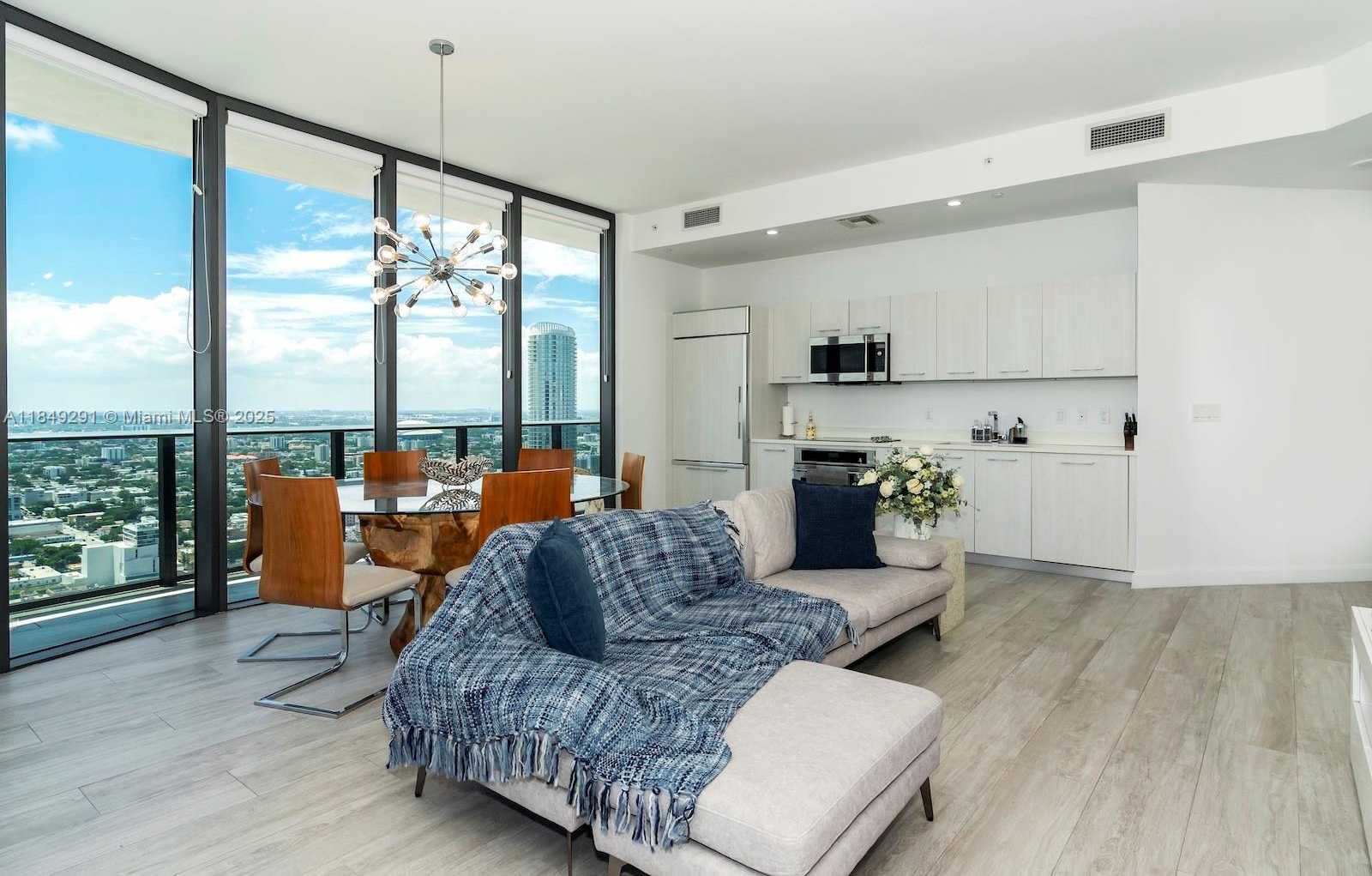 Small Image of 55 SOUTH WEST 9TH ST #4206, Miami Number 10