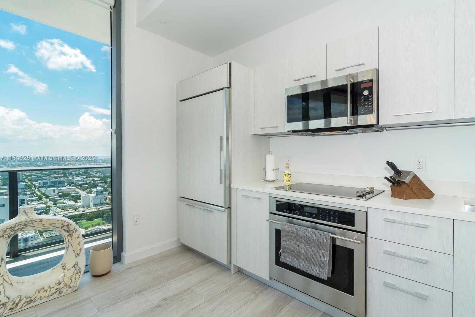 Small Image of 55 SOUTH WEST 9TH ST #4206, Miami Number 15