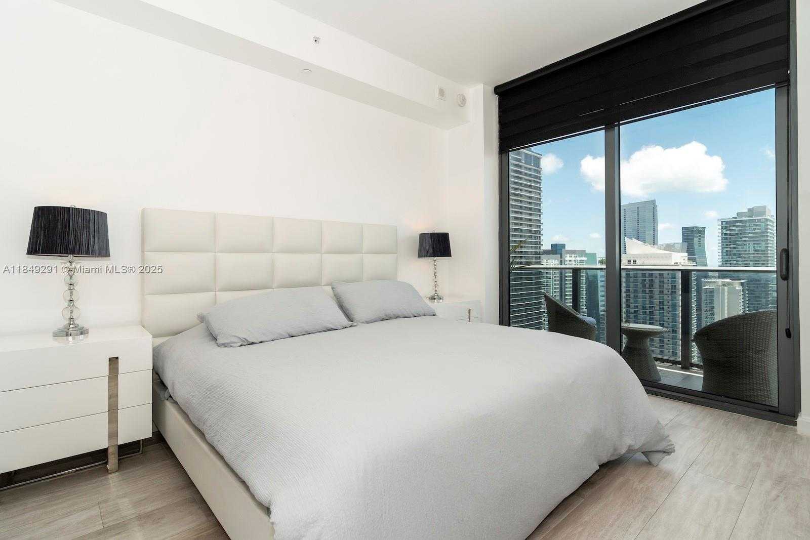 Small Image of 55 SOUTH WEST 9TH ST #4206, Miami Number 17