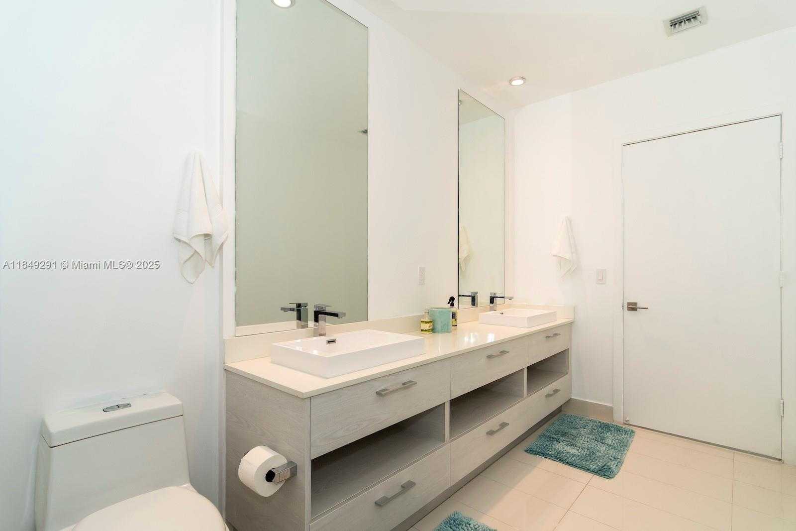 Small Image of 55 SOUTH WEST 9TH ST #4206, Miami Number 20