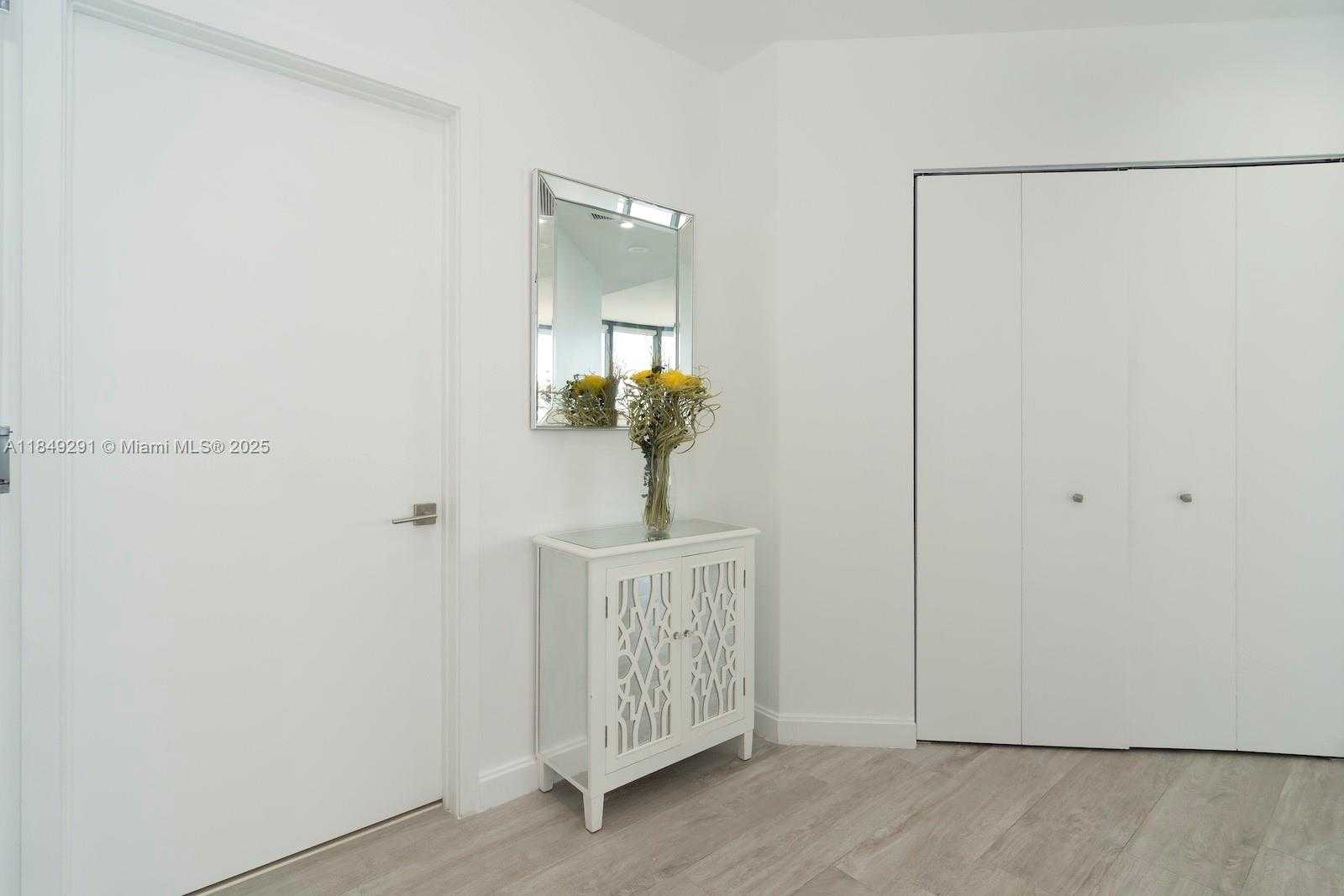 Small Image of 55 SOUTH WEST 9TH ST #4206, Miami Number 30