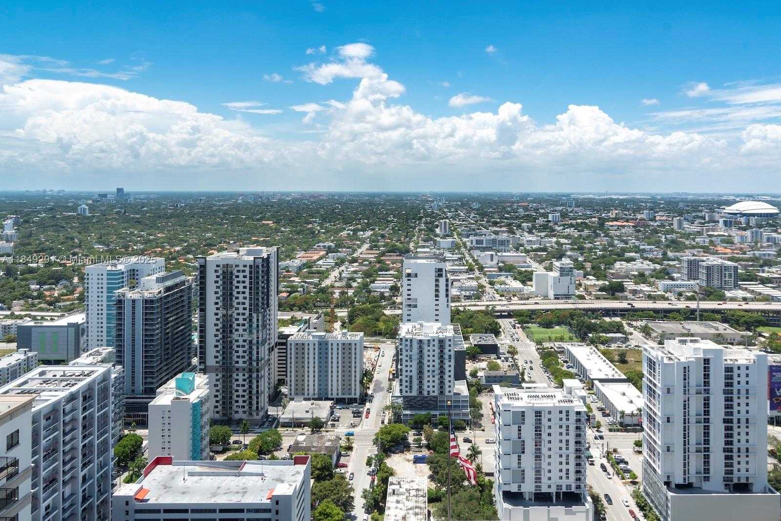 Small Image of 55 SOUTH WEST 9TH ST #4206, Miami Number 6
