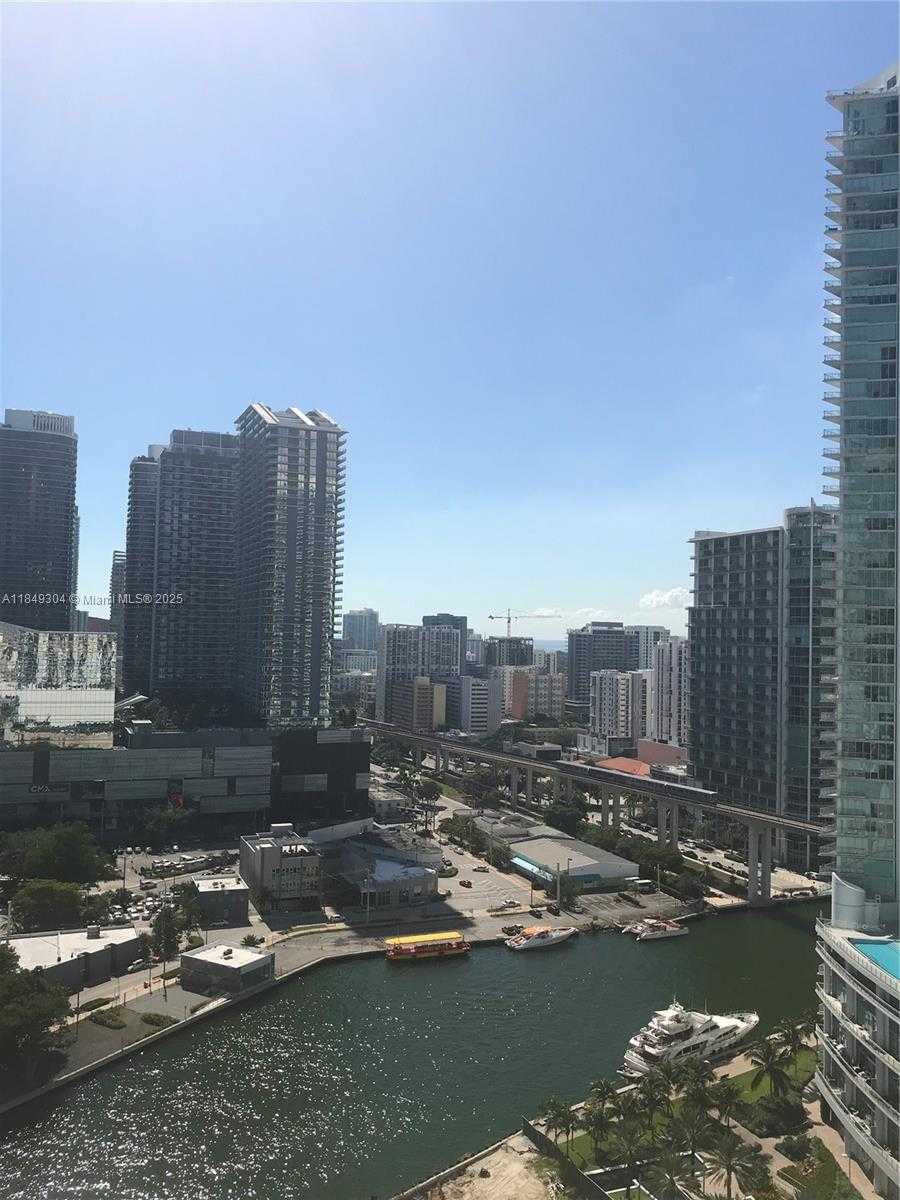 Small Image of 350 SOUTH MIAMI AVE #PH2-06, Miami Number 25