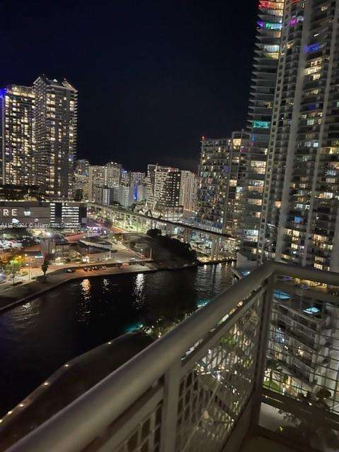 Small Image of 350 SOUTH MIAMI AVE #PH2-06, Miami Number 28