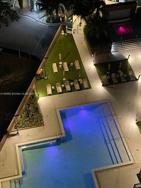 Small Image of 350 SOUTH MIAMI AVE #PH2-06, Miami Number 3