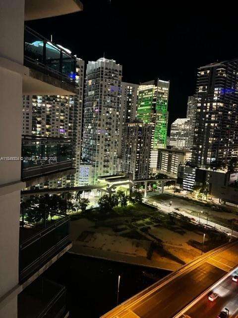 Small Image of 350 SOUTH MIAMI AVE #PH2-06, Miami Number 4
