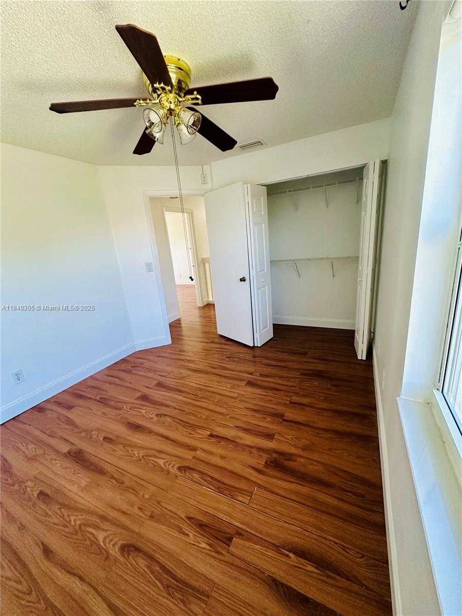 Small Image of 18961 NORTH WEST 22ND ST, Pembroke Pines Number 13