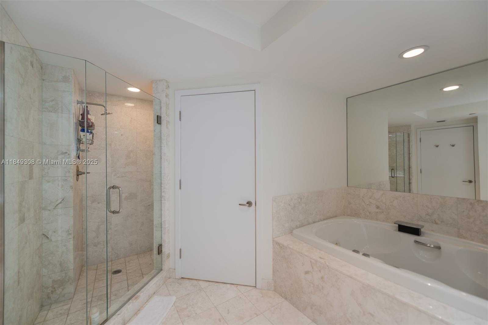 Small Image of 1331 BRICKELL BAY DR #2403, Miami Number 19