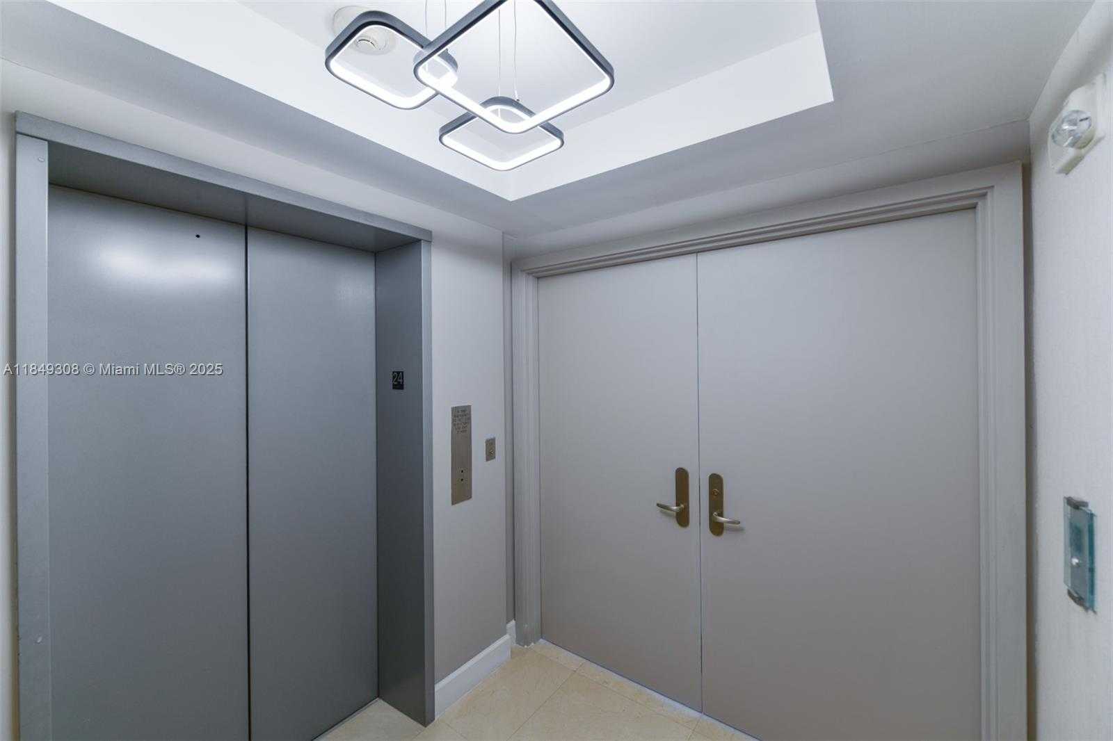 Small Image of 1331 BRICKELL BAY DR #2403, Miami Number 26