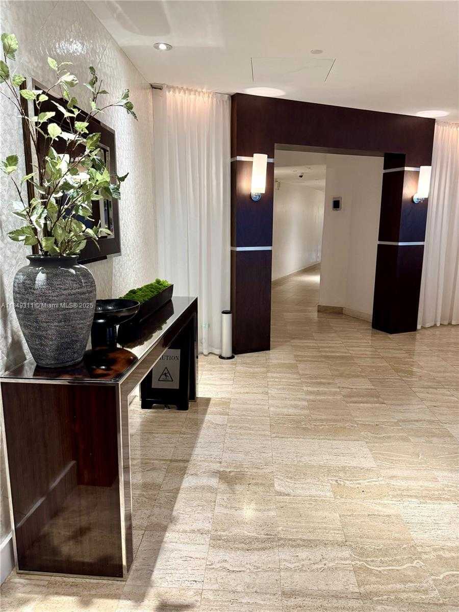 Small Image of 2451 BRICKELL AVE #14D, Miami Number 58