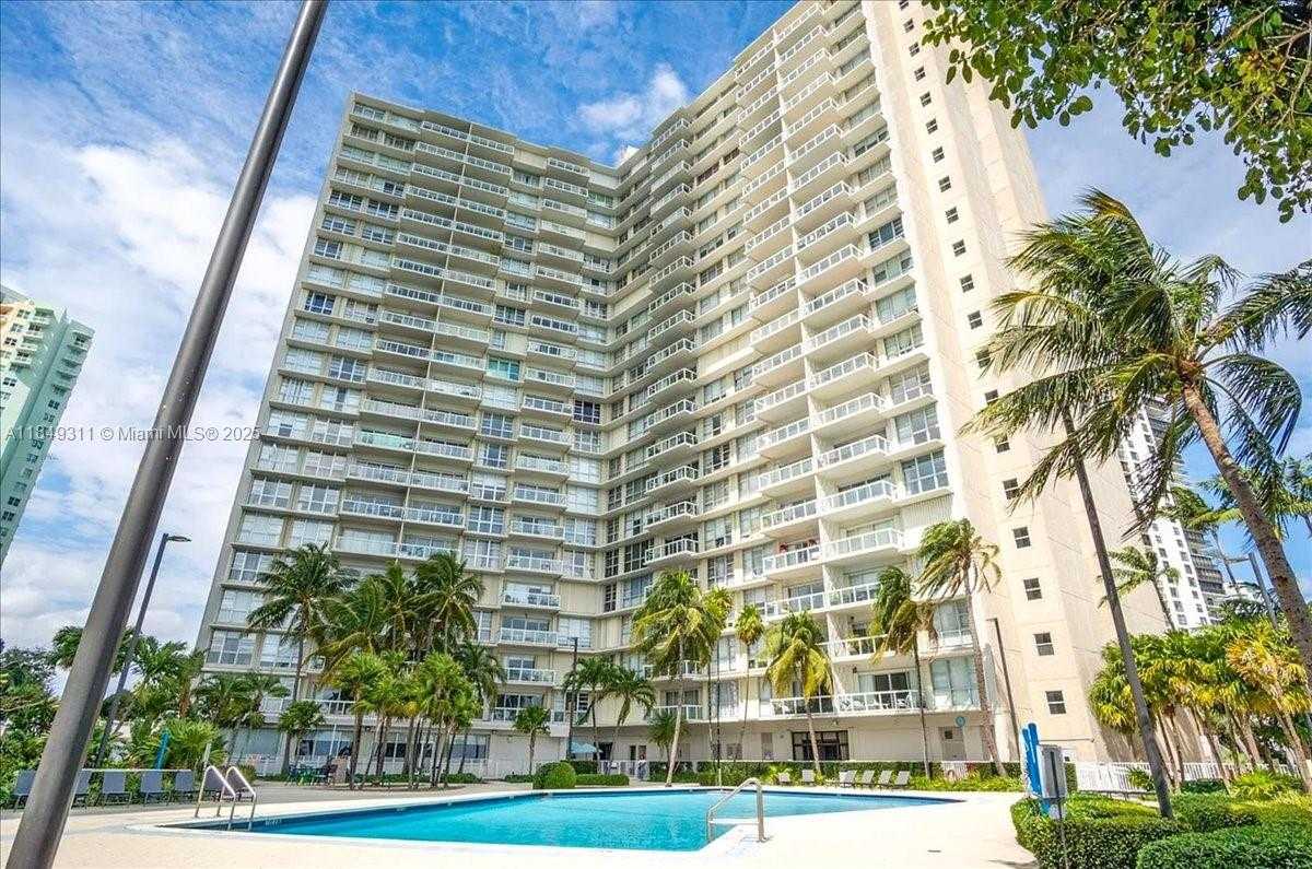 Small Image of 2451 BRICKELL AVE #14D, Miami Number 91
