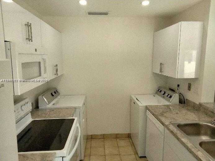 Small Image of 12267 SOUTH WEST 113TH LN #12267, Miami Number 6