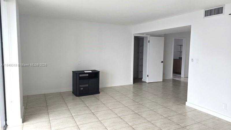 Small Image of 18181 NORTH EAST 31ST CT #1801, Aventura Number 4
