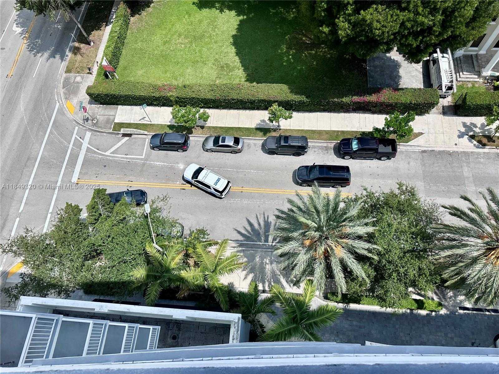 Small Image of 2275 NORTH EAST BISCAYNE BLVD #PH102, Miami Number 17