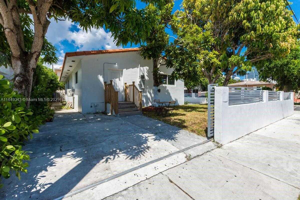 Small Image of 962 SOUTH WEST 6TH AVE, Miami Number 22