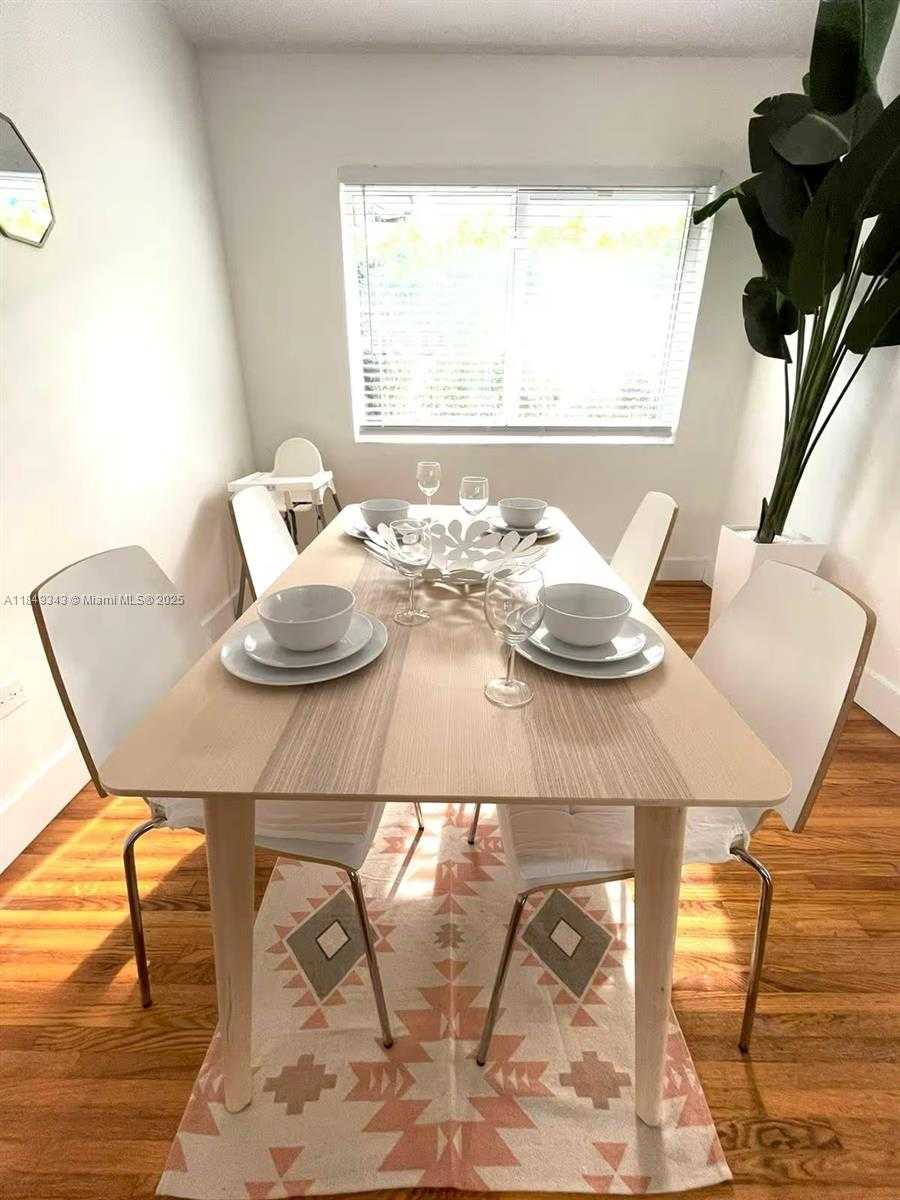 Small Image of 962 SOUTH WEST 6TH AVE, Miami Number 6