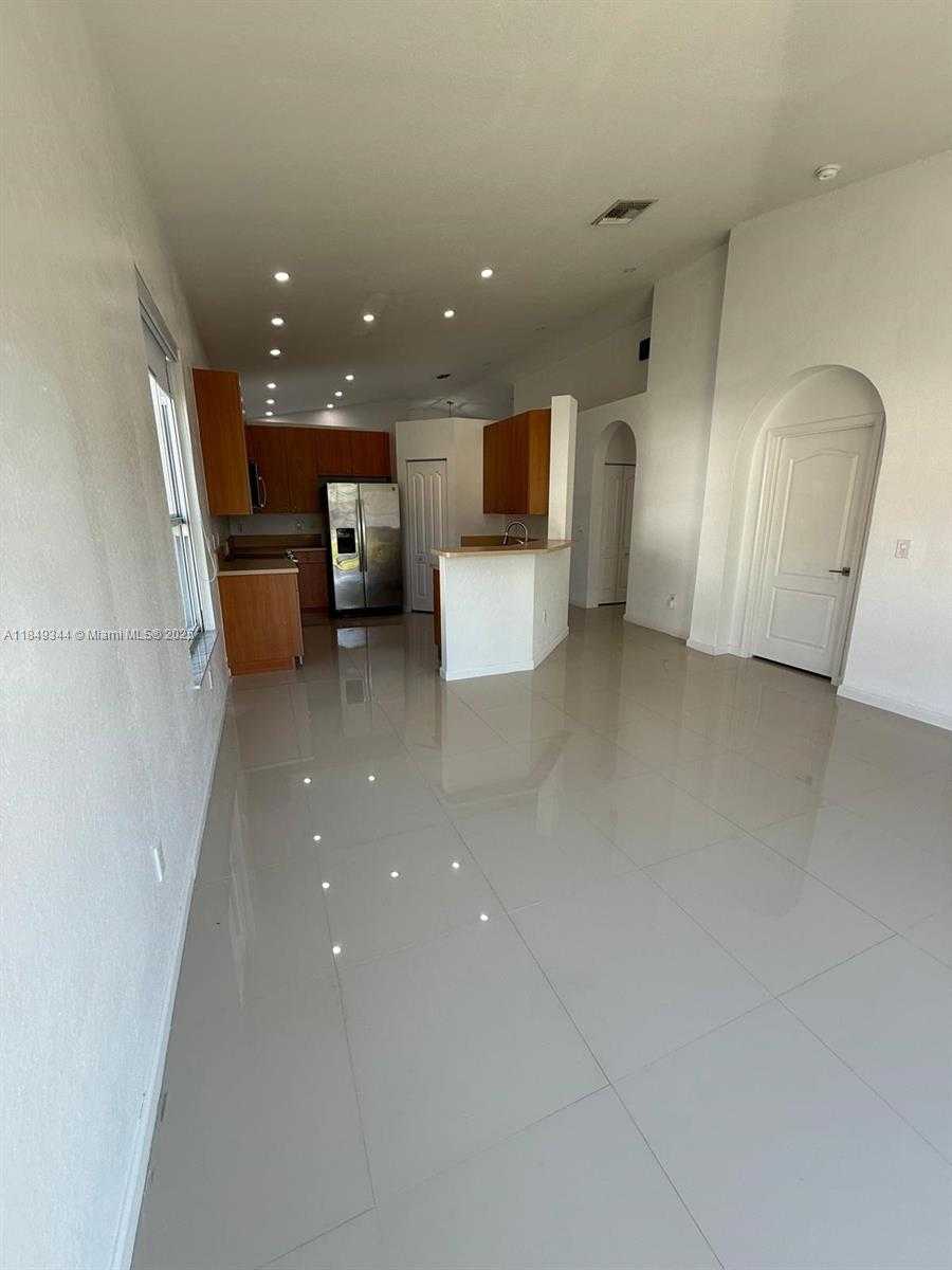 Small Image of 3757 NORTH EAST 11TH ST, Homestead Number 10