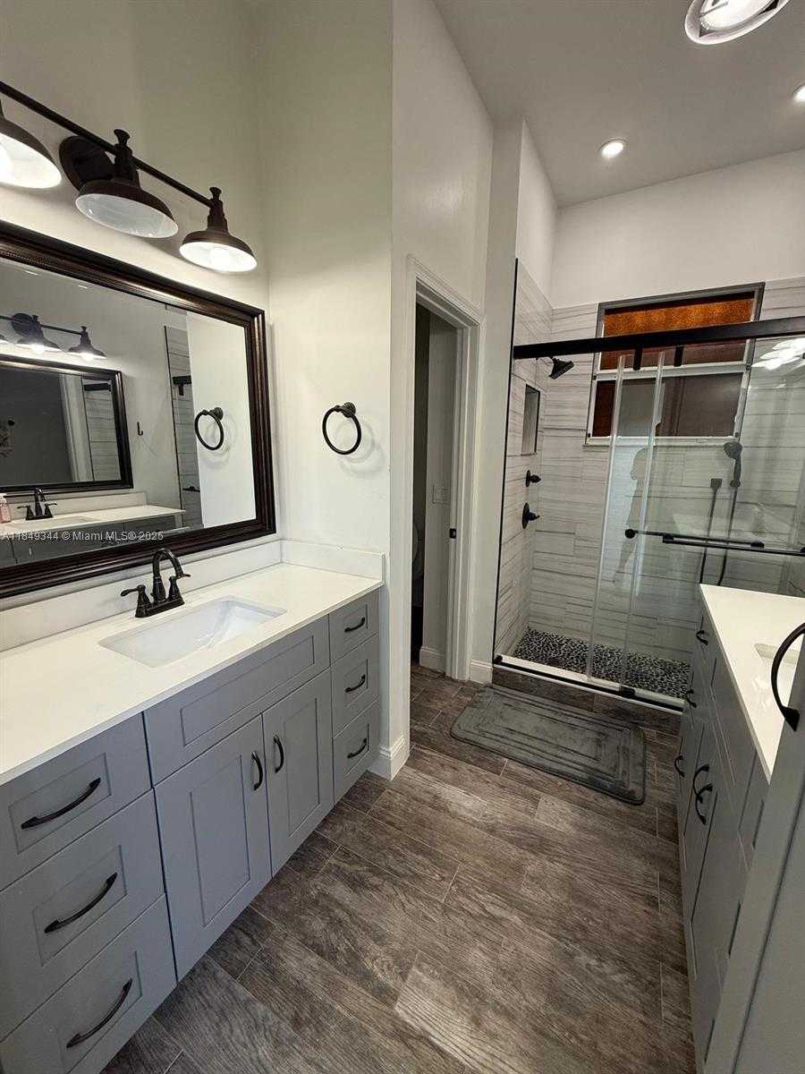 Small Image of 3757 NORTH EAST 11TH ST, Homestead Number 15